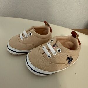 💰FREE Polo by Ralph Lauren Beige Baby Sneakers